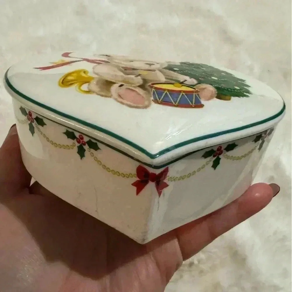 Vintage Little Drummer Bear Heart Shaped Jewelry Holder Trinket Box Christmas